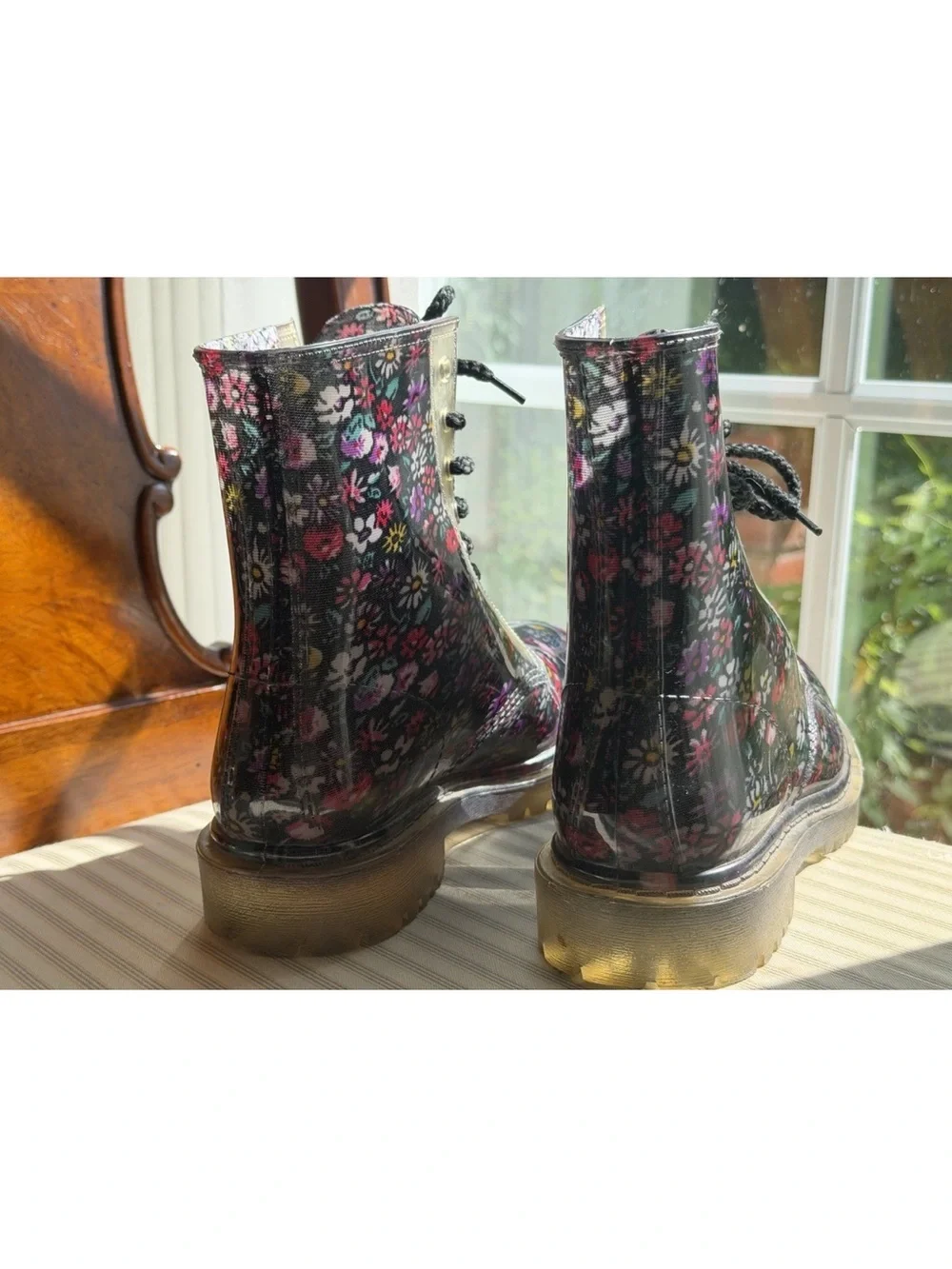 Dirty Laundry. Roadie Clear Floral Combat Rain Boots, Size 7